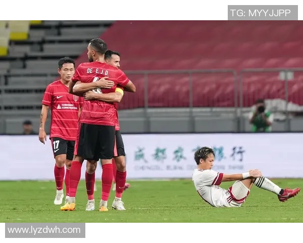 成都足球队中路突破战术分析及其成败得失探讨